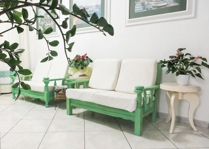 Da Angela Вилласимиус